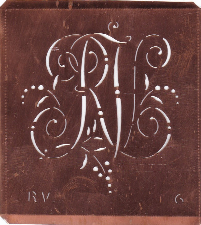 RV - Interessante Monogrammschablone aus Kupferblech