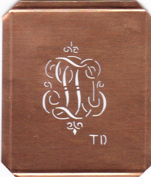 TD - Kupferschablone mit kleinem verschlungenem Monogramm