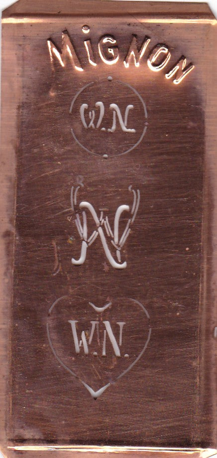 WN - Hübsche alte Kupfer Schablone mit 3 Monogramm-Ausführungen