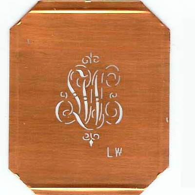 LW - Kupferschablone mit kleinem verschlungenem Monogramm