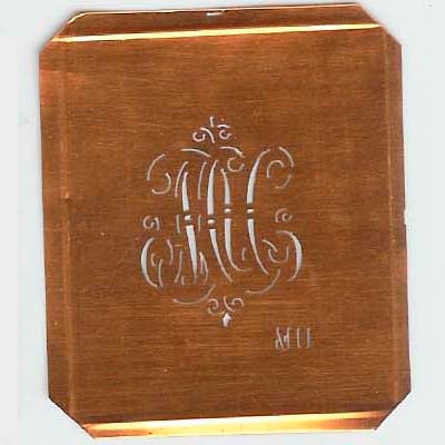 MU - Kupferschablone mit kleinem verschlungenem Monogramm