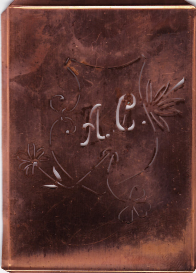 AC - Seltene Stickvorlage - Uralte Wäscheschablone mit Wappen - Medaillon