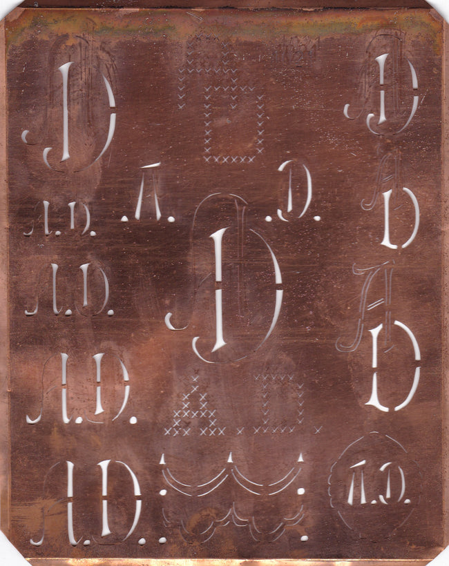 AD - Große attraktive Kupferschablone mit vielen Monogrammen
