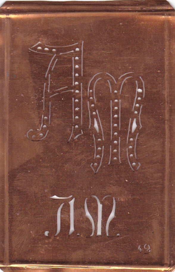 AM - Interessante alte Kupfer-Schablone zum Sticken von Monogrammen