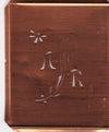 AR - Hübsche, verspielte Monogramm Schablone Blumenumrandung