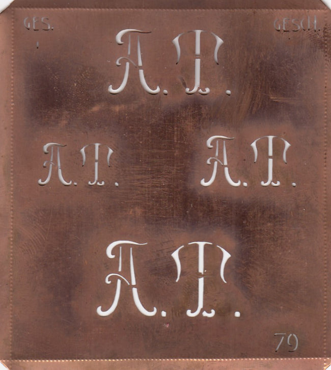 AT - Alte Kupferschablone mit 4 Monogrammen