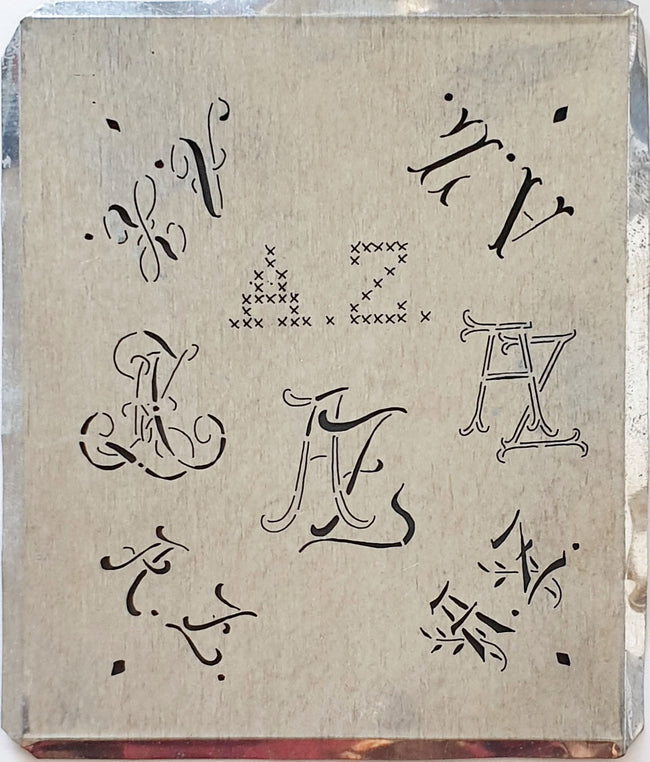 AZ - Alte Monogrammschablone aus Zink-Blech mit 8 Variationen