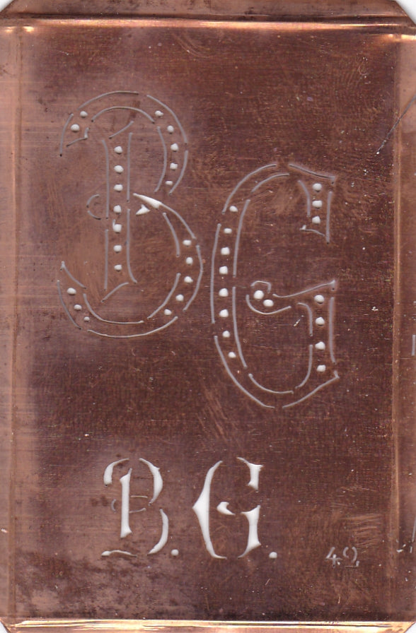 BG - Interessante alte Kupfer-Schablone zum Sticken von Monogrammen