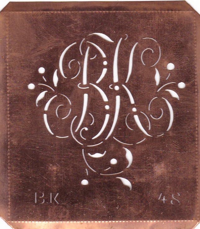 BK - Alte Schablone aus Kupferblech mit klassischem verschlungenem Monogramm 