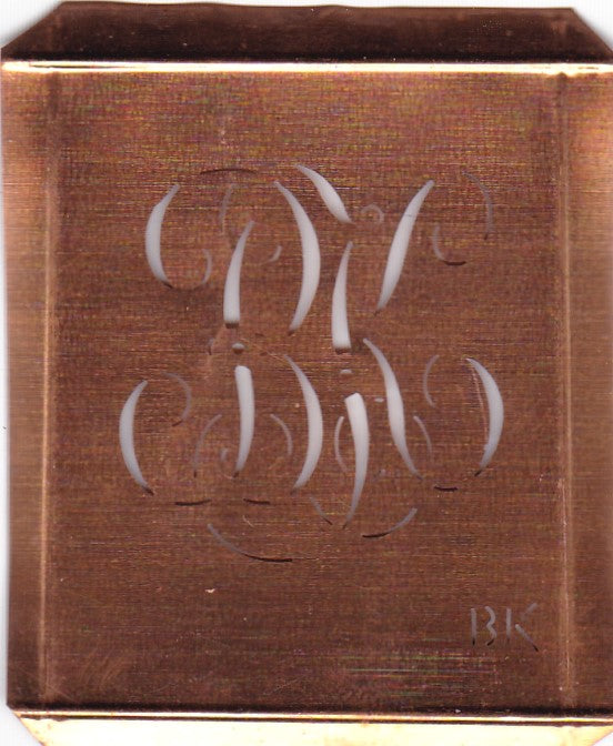 BK - Hübsche alte Kupfer Schablone mit 3 Monogramm-Ausführungen