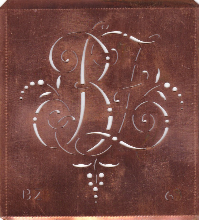 BZ - Interessante Monogrammschablone aus Kupferblech