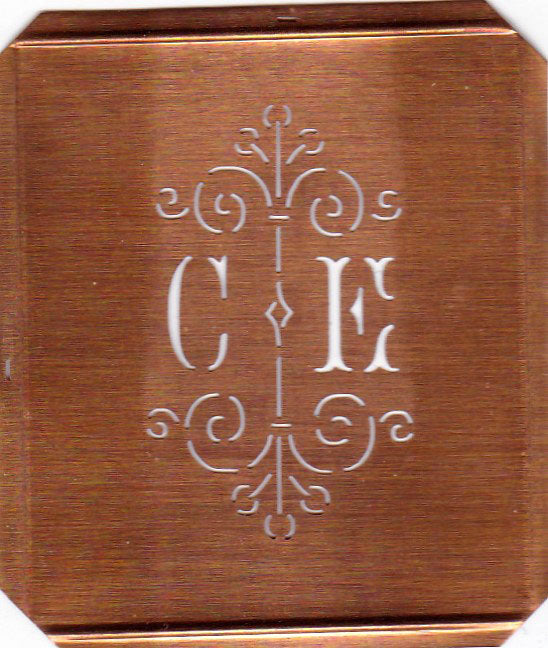 CE - Besonders hübsche alte Monogrammschablone