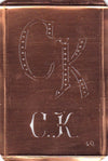 CK - Interessante alte Kupfer-Schablone zum Sticken von Monogrammen
