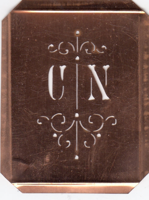 CN - Besonders hübsche alte Monogrammschablone