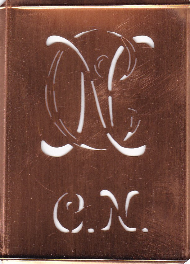 CN - Stickschablone für 2 verschiedene Monogramme