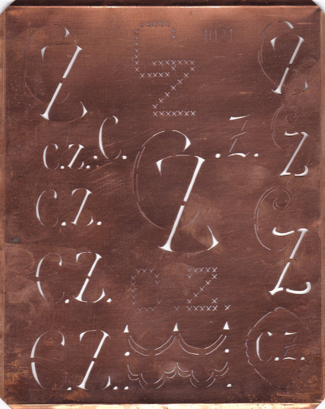 CZ - Große attraktive Kupferschablone mit vielen Monogrammen