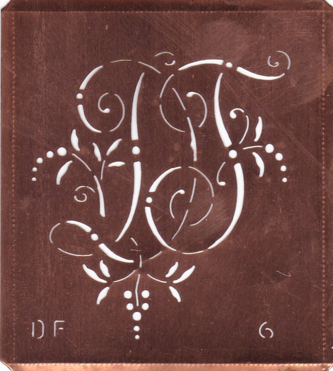 DF - Interessante Monogrammschablone aus Kupferblech
