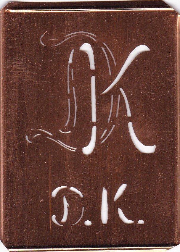 DK - Stickschablone für 2 verschiedene Monogramme