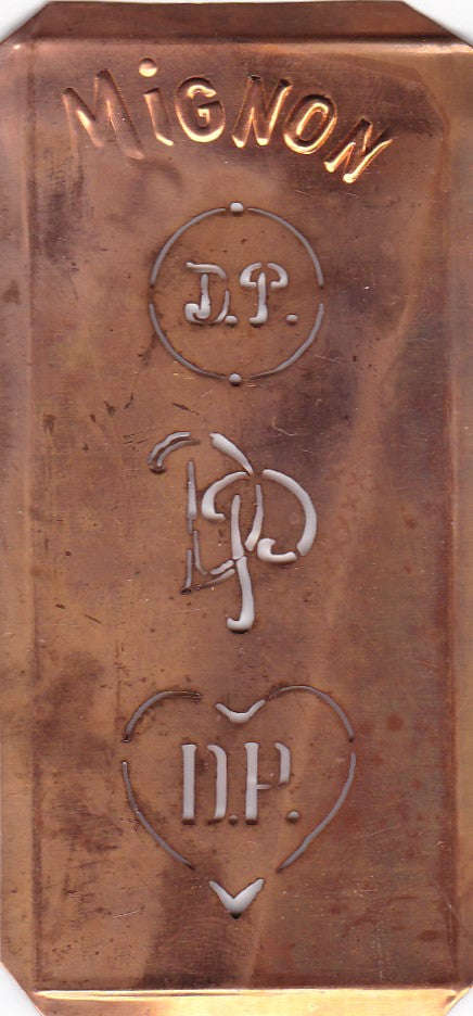 DP - Hübsche alte Kupfer Schablone mit 3 Monogramm-Ausführungen