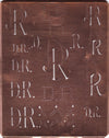 DR - Große attraktive Kupferschablone mit vielen Monogrammen