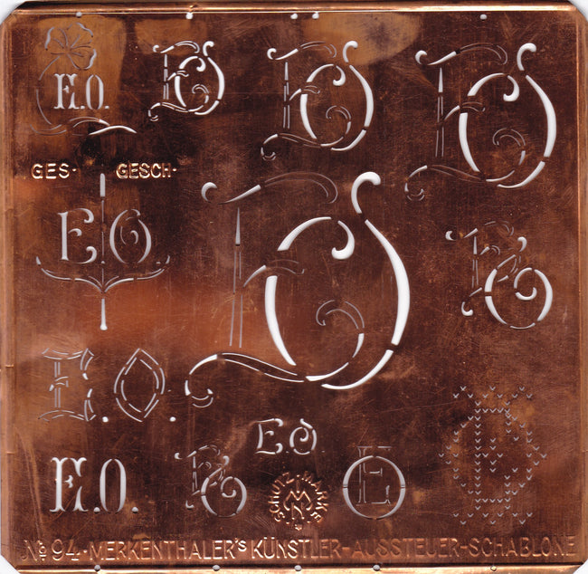 EO - Sehr große und dekorative Kupfer Schablone mit 13 Monogrammvariationen