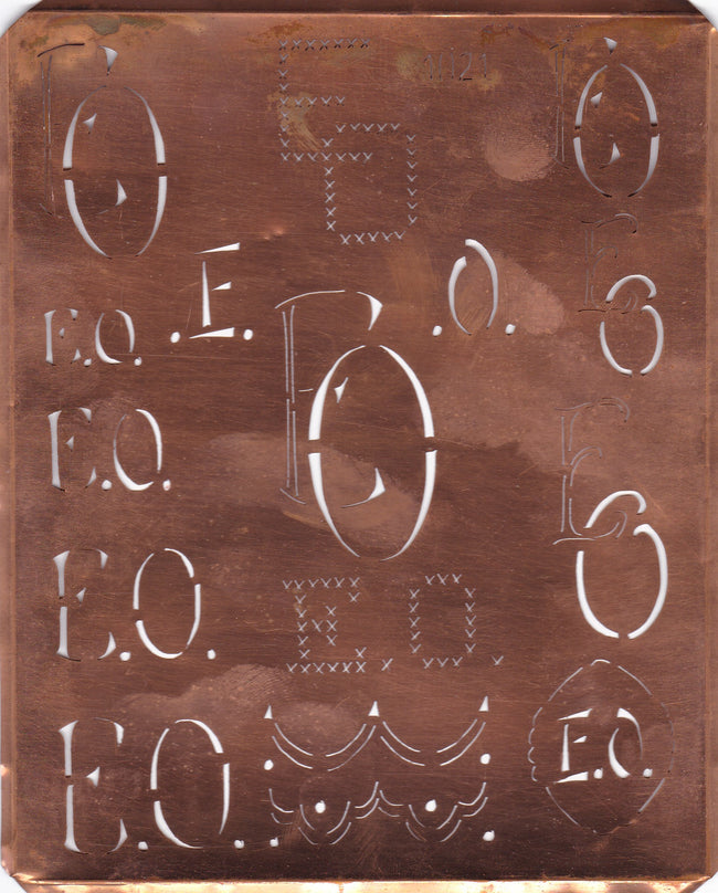 EO - Große attraktive Kupferschablone mit vielen Monogrammen