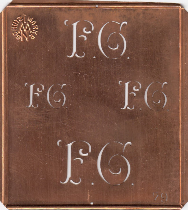 FG - Alte Kupferschablone mit 4 Monogrammen