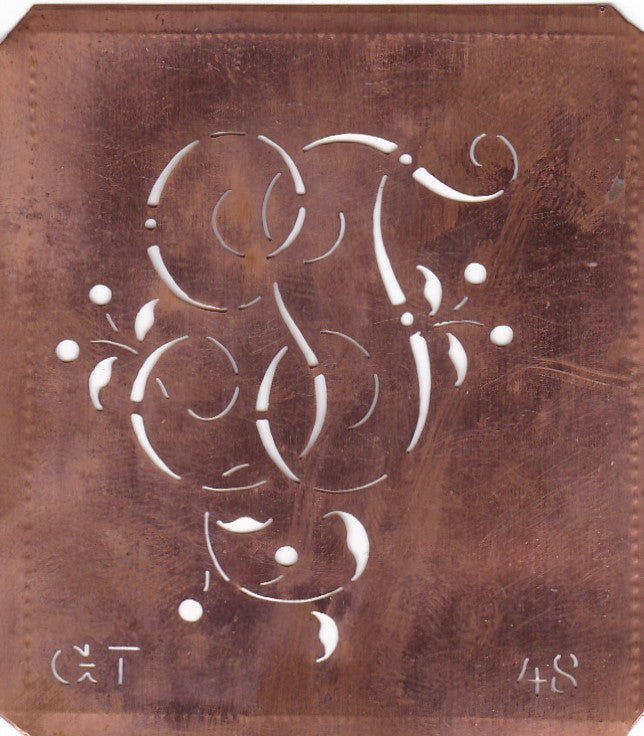 GT - Alte Schablone aus Kupferblech mit klassischem verschlungenem Monogramm 