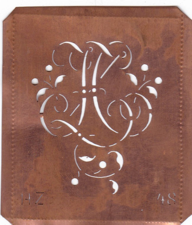 HZ2 - Alte Schablone aus Kupferblech mit klassischem verschlungenem Monogramm 
