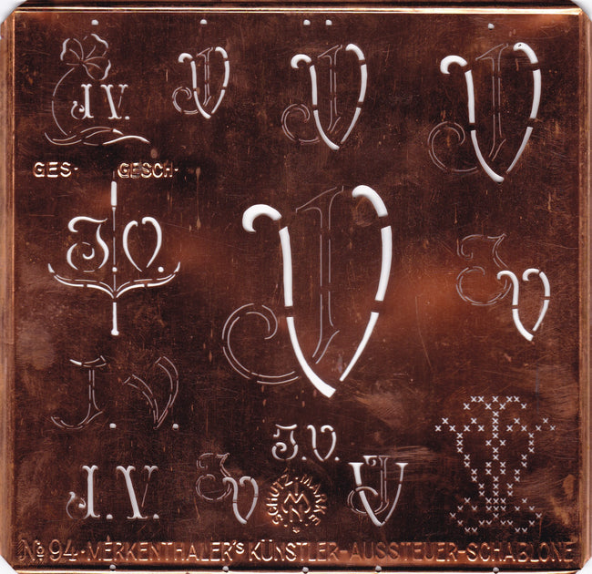 JV - Sehr große und dekorative Kupfer Schablone mit 13 Monogrammvariationen