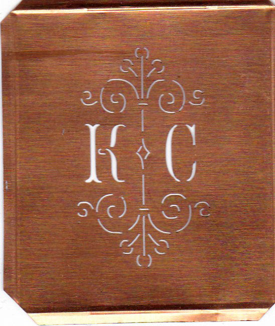 KC - Besonders hübsche alte Monogrammschablone