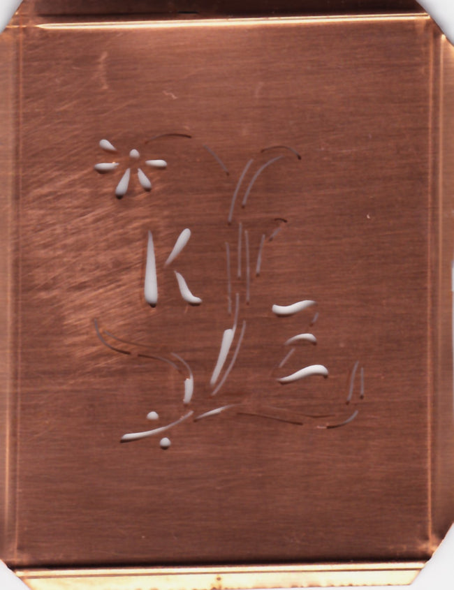 KZ - Hübsche, verspielte Monogramm Schablone Blumenumrandung