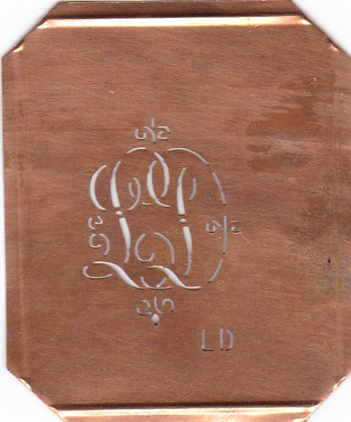 LD - Kupferschablone mit kleinem verschlungenem Monogramm