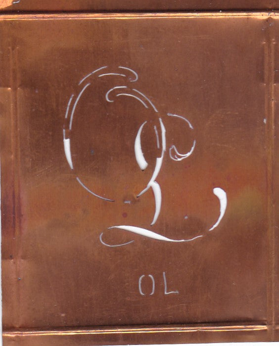 OL - 90 Jahre alte Stickschablone für hübsche Handarbeits Monogramme