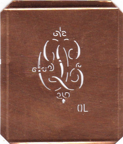 OL - Kupferschablone mit kleinem verschlungenem Monogramm
