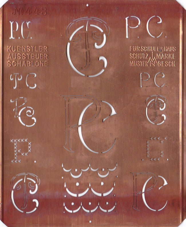 PC - Uralte Monogrammschablone aus Kupferblech