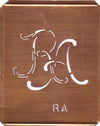 RA - 90 Jahre alte Stickschablone für hübsche Handarbeits Monogramme