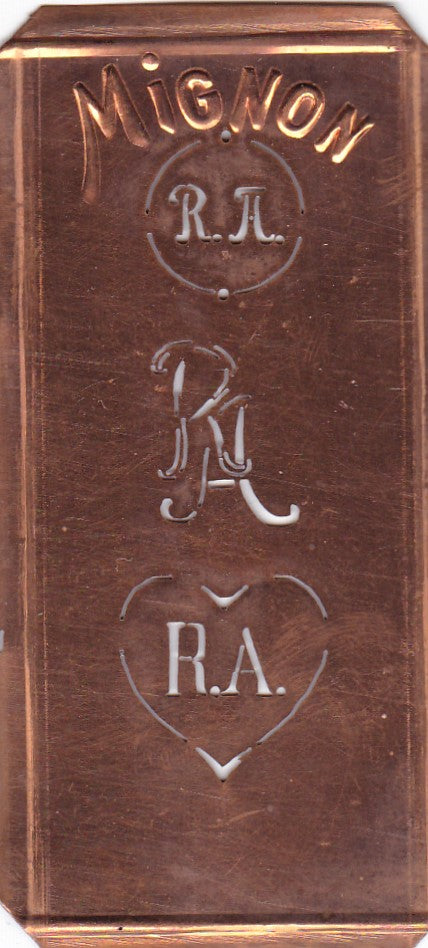 RA - Hübsche alte Kupfer Schablone mit 3 Monogramm-Ausführungen