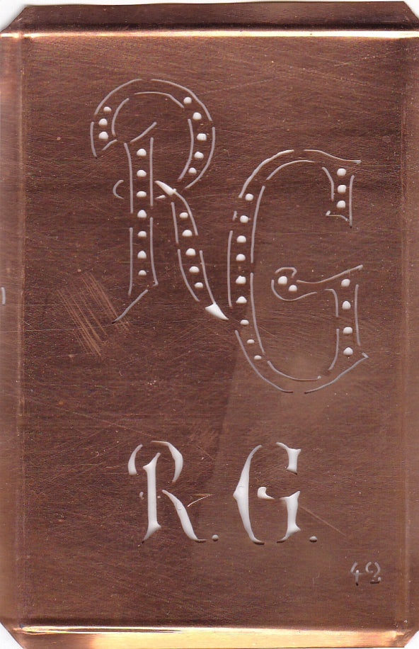 RG - Interessante alte Kupfer-Schablone zum Sticken von Monogrammen
