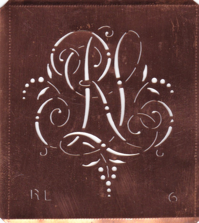 RL - Interessante Monogrammschablone aus Kupferblech