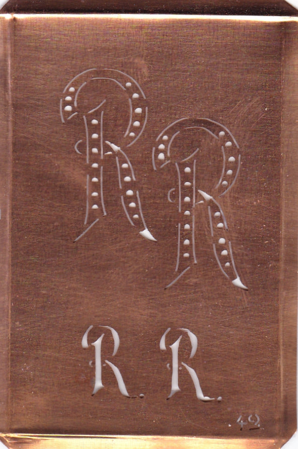 RR - Interessante alte Kupfer-Schablone zum Sticken von Monogrammen