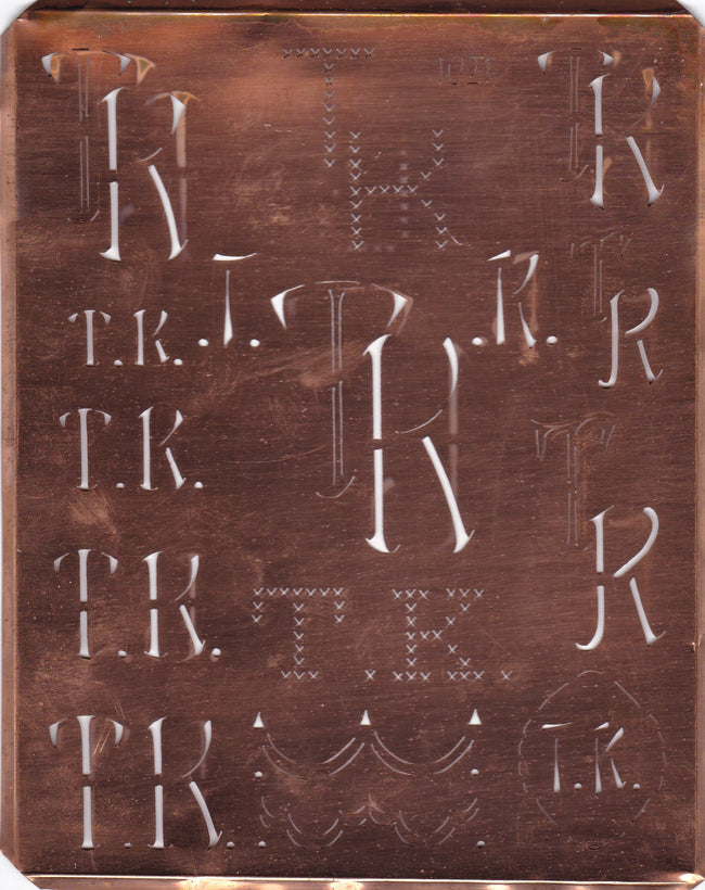TK - Große attraktive Kupferschablone mit vielen Monogrammen