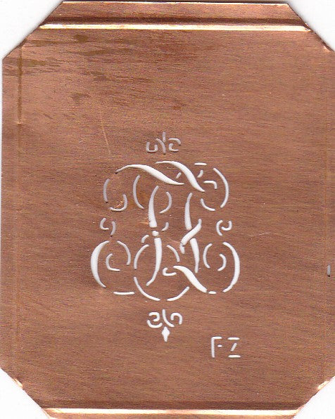 FZ2 - Kupferschablone mit kleinem verschlungenem Monogramm