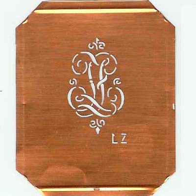 LZ - Kupferschablone mit kleinem verschlungenem Monogramm